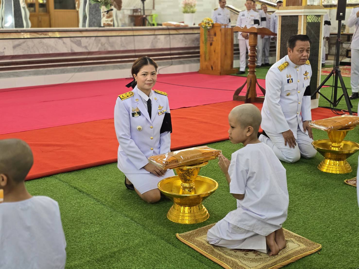 title -  ปฏิรูปที่ดินจังหวัดเพชรบุรี พร้อมด้วยเจ้าหน้าที่สำนักงานการปฏิรูปที่ดินจังหวัดเพชรบุรี ร่วมพิธีบรรพชาสามเณรและบวชศีลจาริณี ตามโครงการบรรพชาอุปสมบทพระภิกษุสามเณรและบวชศีลจาริณีภาคฤดูร้อน จังหวัดเพชรบุรี ประจำปี 2569